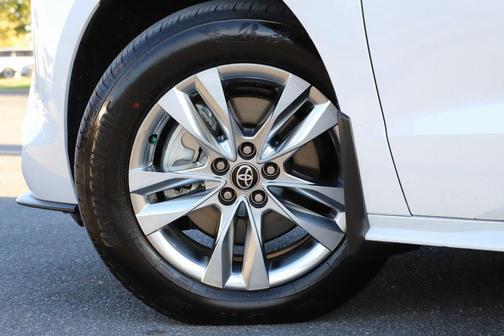 2025 Toyota Sienna XLE 7 Passenger