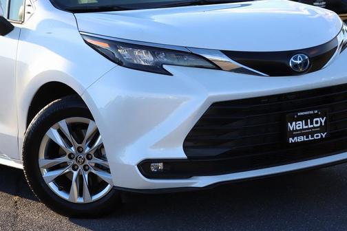 2025 Toyota Sienna XLE 7 Passenger