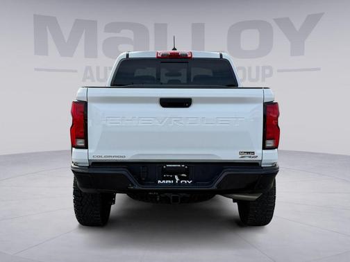 Summit White 2026 Chevrolet Colorado ZR2