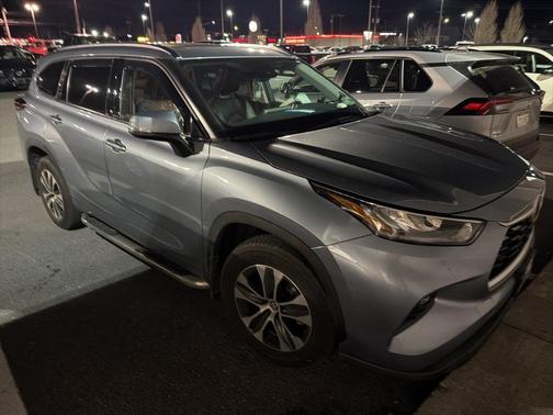 2020 Toyota Highlander XLE