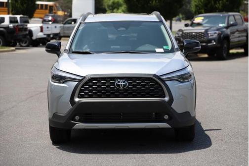 2025 Toyota Corolla Cross XLE