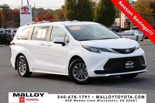 2025 Toyota Sienna LE