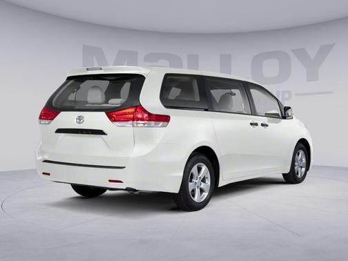 2013 Toyota Sienna XLE