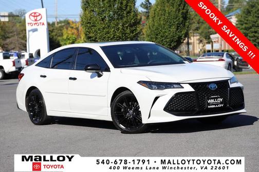 2022 Toyota Avalon Hybrid XSE