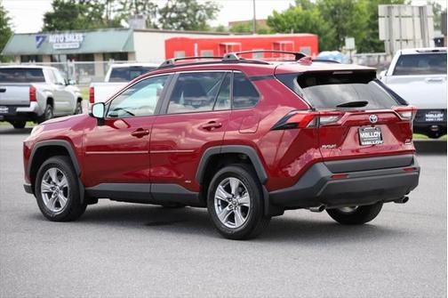 2024 Toyota RAV4 Hybrid XLE