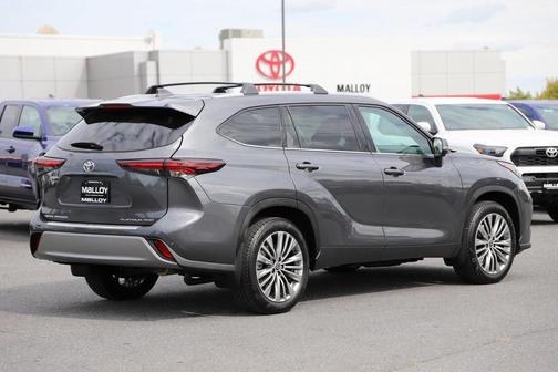 2024 Toyota Highlander Platinum