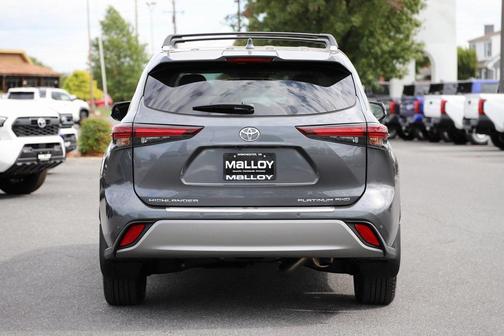 2024 Toyota Highlander Platinum