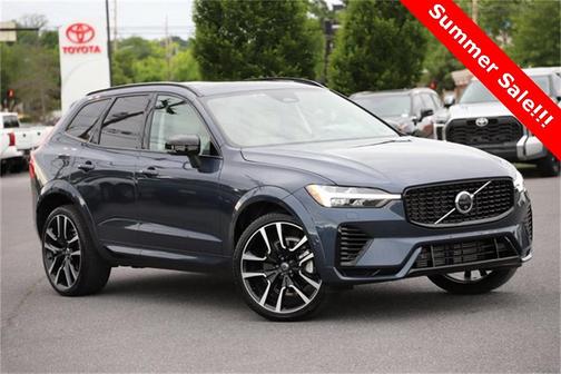 2024 Volvo XC60 Recharge Plug-In Hybrid T8 Ultimate Dark Theme