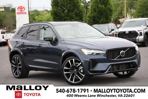 2024 Volvo XC60 Recharge Plug-In Hybrid T8 Ultimate Dark Theme
