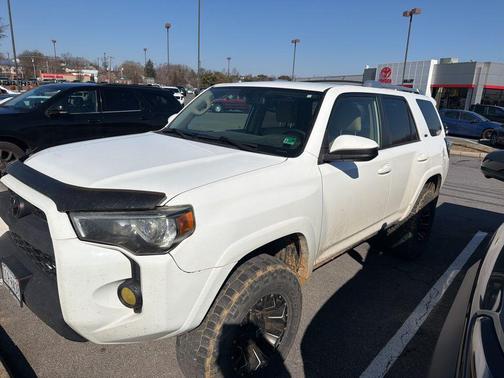 2016 Toyota 4Runner SR5