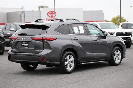 2021 Toyota Highlander LE