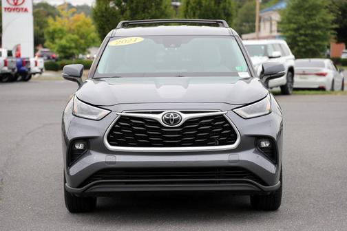 2021 Toyota Highlander LE