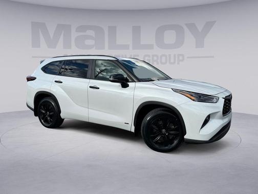 2024 Toyota Highlander Hybrid XLE