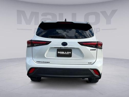 2024 Toyota Highlander Hybrid XLE