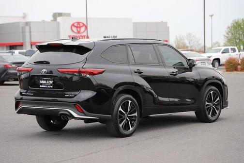 2021 Toyota Highlander XSE
