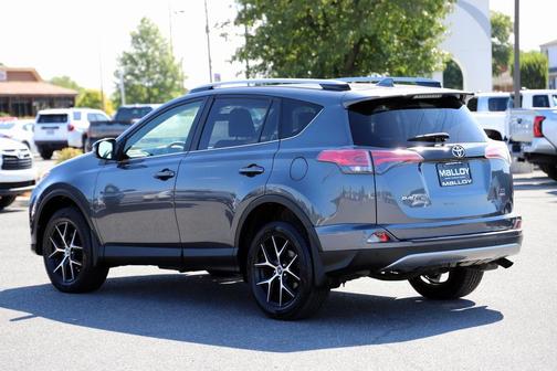 2018 Toyota RAV4 SE