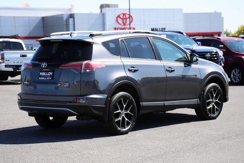 2018 Toyota RAV4 SE
