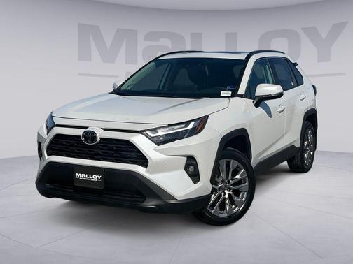 2023 Toyota RAV4 XLE Premium