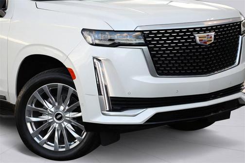 2024 Cadillac Escalade ESV Premium Luxury