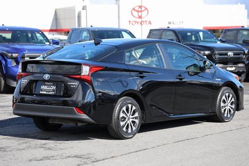 2022 Toyota Prius XLE