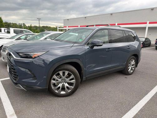 Storm Cloud 2024 Toyota Grand Highlander Limited