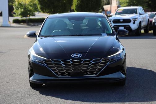 2021 Hyundai ELANTRA Limited