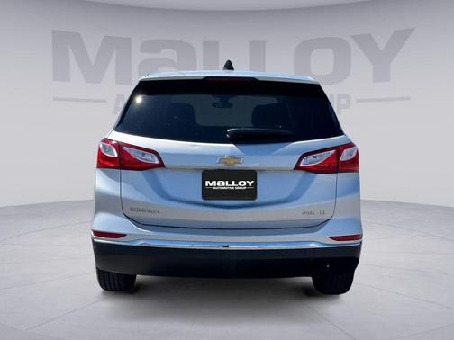 Silver Ice Metallic 2020 Chevrolet Equinox 1LT