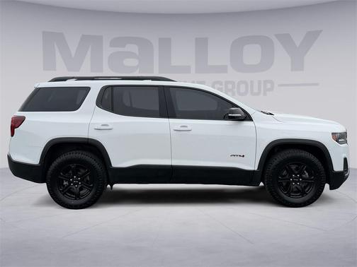 2023 GMC Acadia AWD AT4