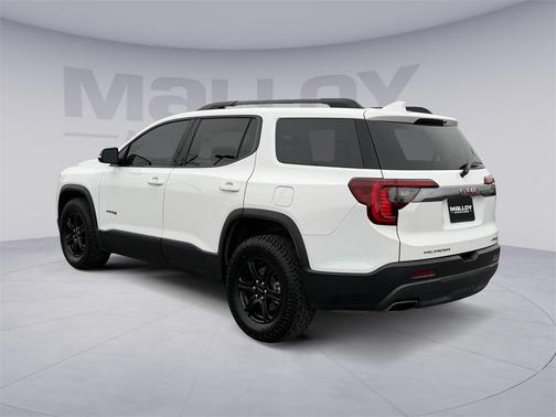 2023 GMC Acadia AWD AT4
