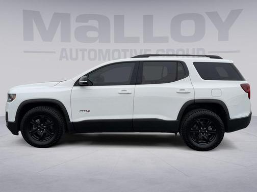 2023 GMC Acadia AWD AT4