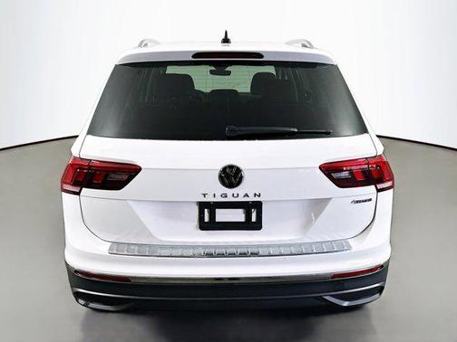 2024 Volkswagen Tiguan 2.0T Wolfsburg Edition