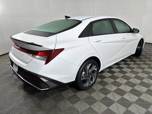 2025 Hyundai ELANTRA Sport