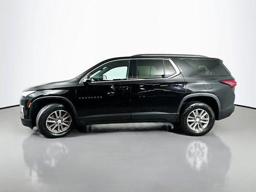 Mosaic Black Metallic 2023 Chevrolet Traverse LT Cloth
