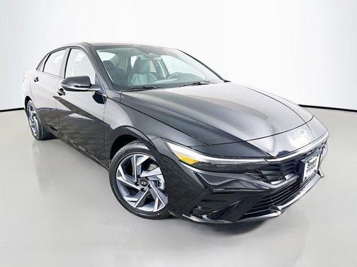 Abyss Black 2026 Hyundai ELANTRA Limited