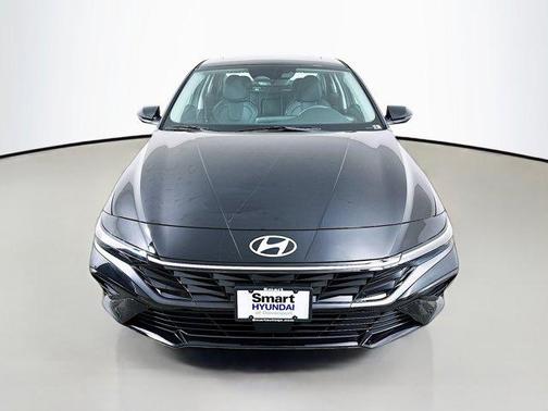 Abyss Black 2026 Hyundai ELANTRA Limited