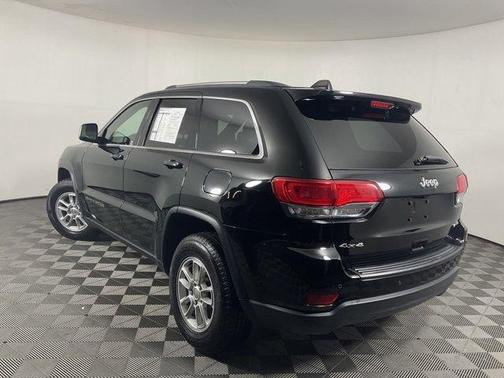 Photo 4 of 58 of 2018 Jeep Grand Cherokee Laredo E