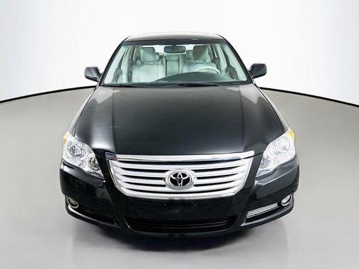 2010 Toyota Avalon XLS