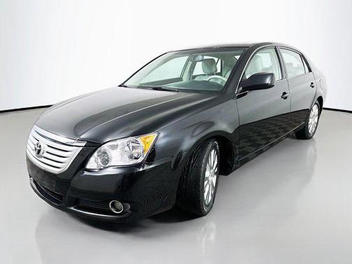2010 Toyota Avalon XLS