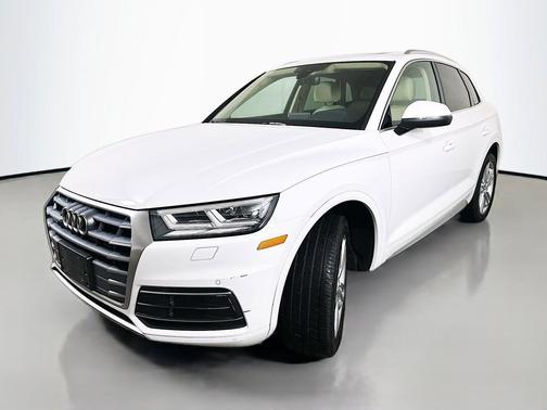 Ibis White 2019 Audi Q5 2.0T Premium Plus