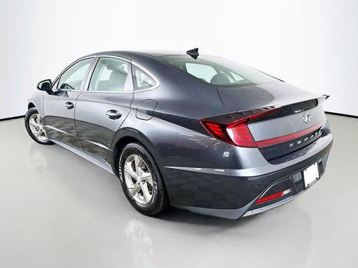2021 Hyundai SONATA SE