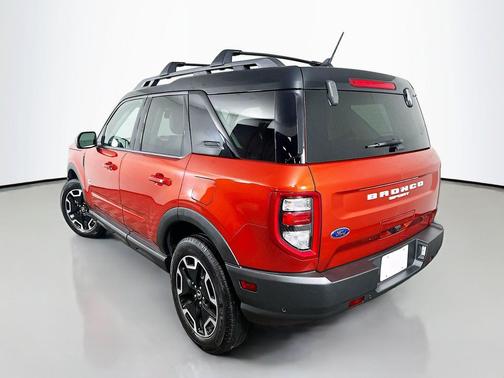 Hot Pepper Red Metallic Tinted Clearcoat 2024 Ford Bronco Sport Outer Banks