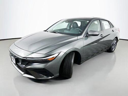 2025 Hyundai ELANTRA HEV Limited