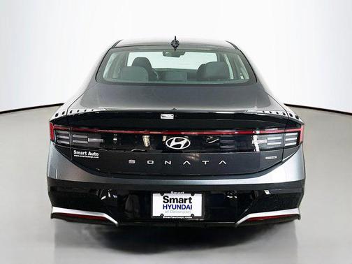 2026 Hyundai SONATA SEL