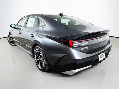 2026 Hyundai SONATA SEL