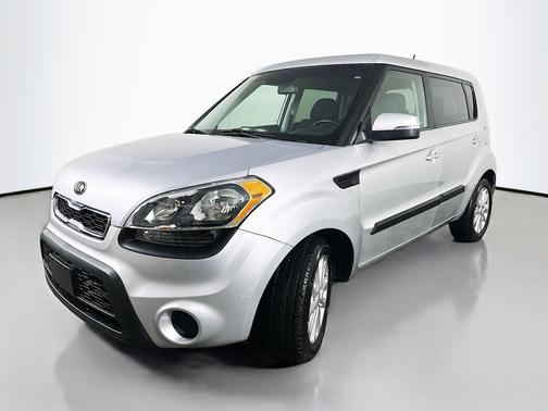 Bright Silver Metallic 2013 Kia Soul +
