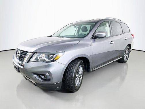 2018 Nissan Pathfinder SV