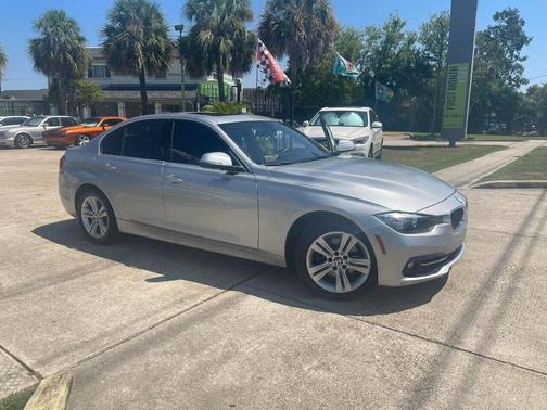 Glacier Silver Metallic 2017 BMW 330 i xDrive
