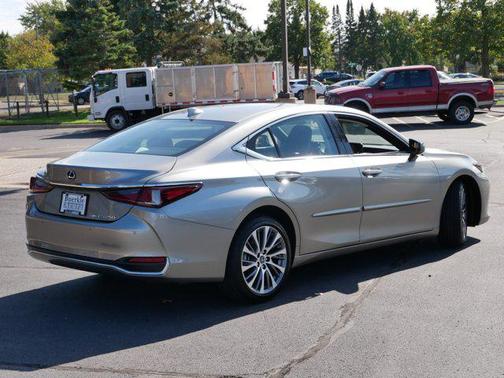 2021 Lexus ES 250 Base