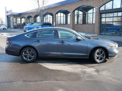 2025 Honda Accord LX 1.5T