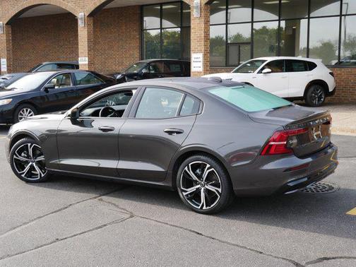 2025 Volvo S60 B5 Core